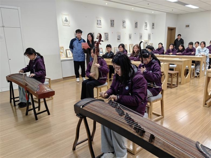 匡園學(xué)生民樂(lè)合奏。