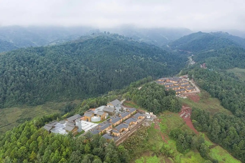 2020年10月13日拍攝的三河村新村聚居點(diǎn)。 