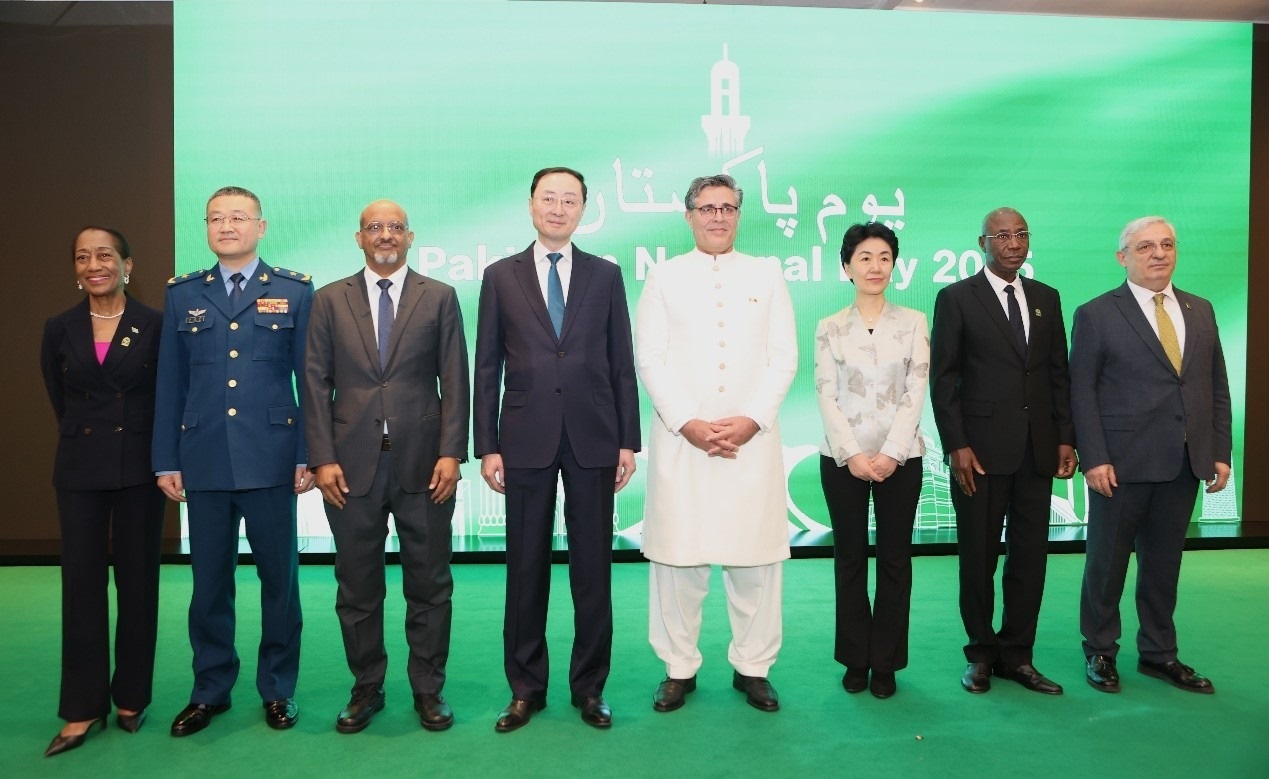 出席招待會(huì)的主要嘉賓合影。巴基斯坦駐華大使館供圖